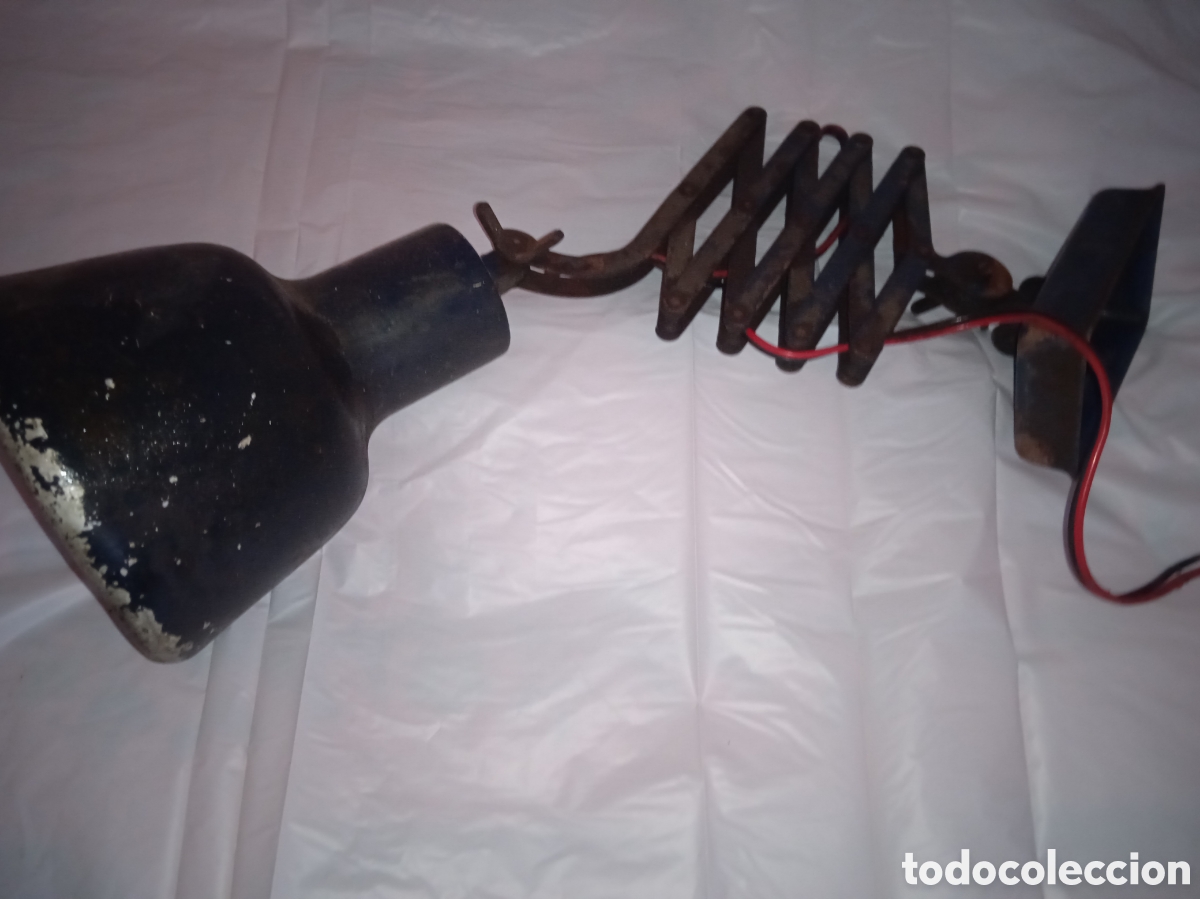 Vintage: Flexo Acorde&oacute;n antiguo de hierro , para restaurar - Foto 1