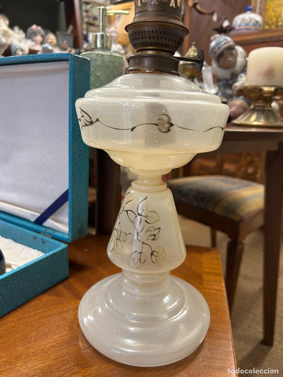 Vintage: Antiguo quinqu&eacute; de cristal soplado - Foto 4