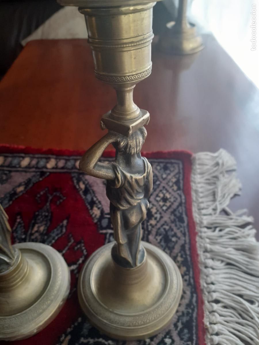 Vintage: Dos candelabros de bronze - Foto 6