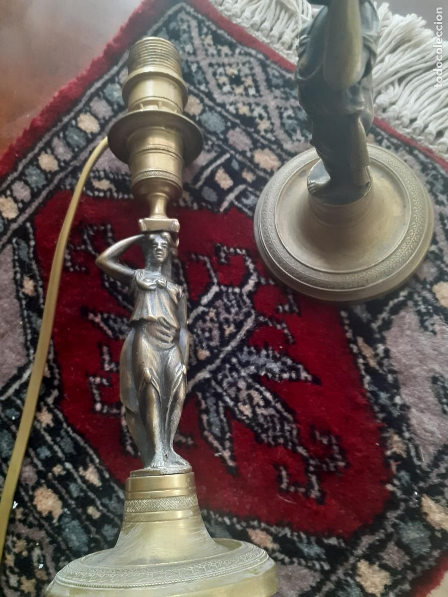 Vintage: Dos candelabros de bronze - Foto 8
