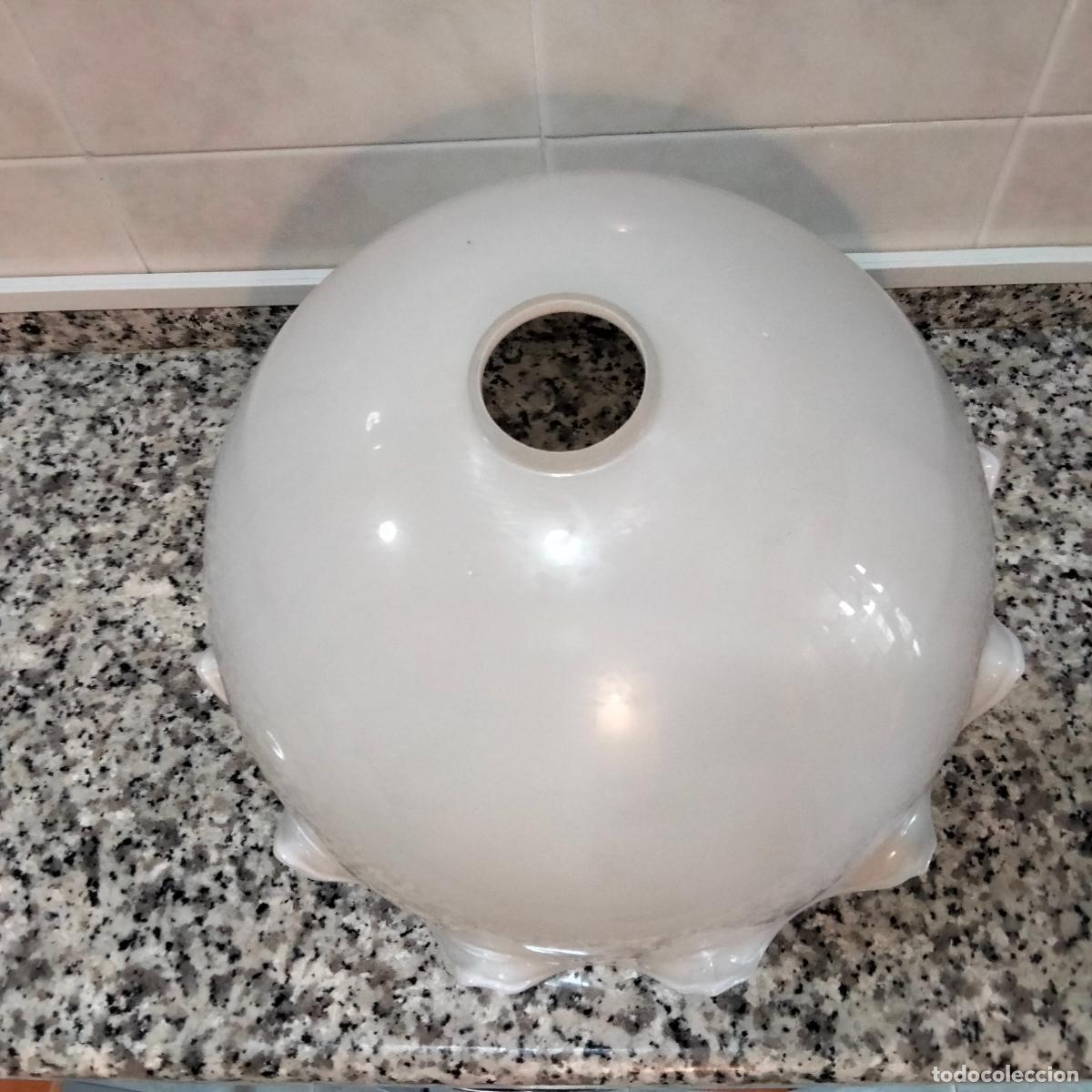 Vintage: Tulipa de Opalina Blanca Para L&aacute;mpara de Techo. - Foto 3