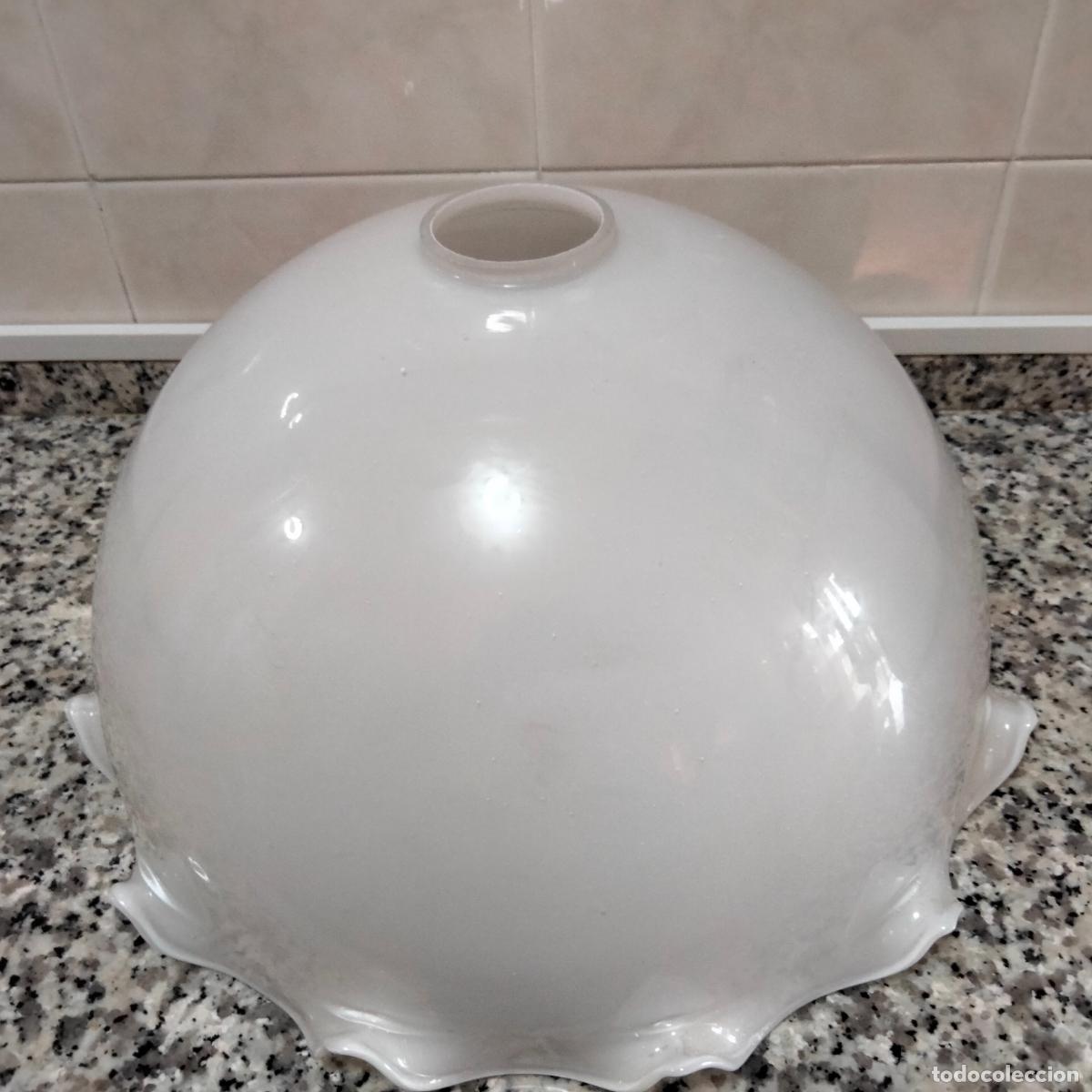 Vintage: Tulipa de Opalina Blanca Para L&aacute;mpara de Techo. - Foto 4