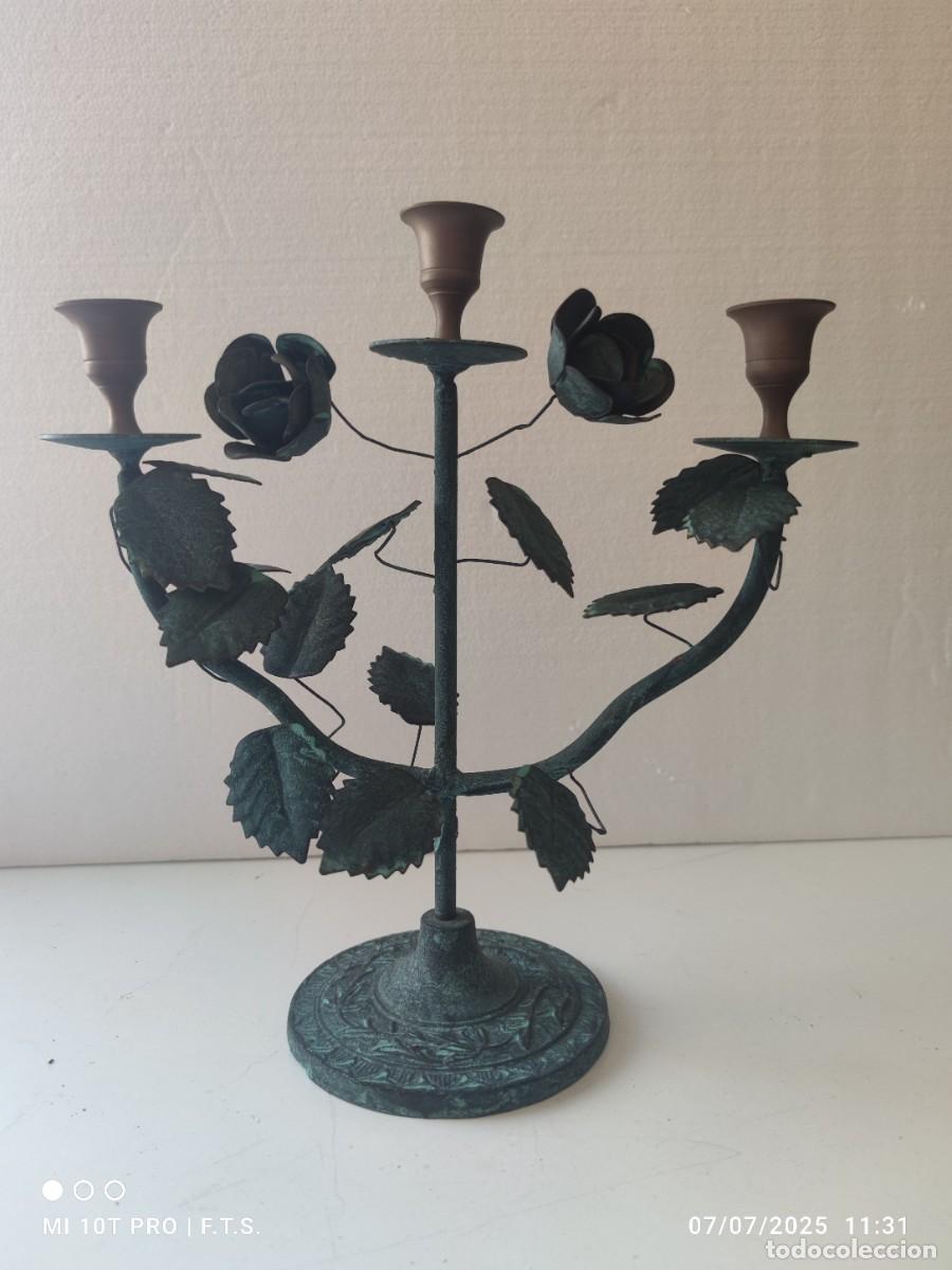 Vintage: CANDELABRO VINTAGE CON HOJAS Y ROSAS. - Foto 1