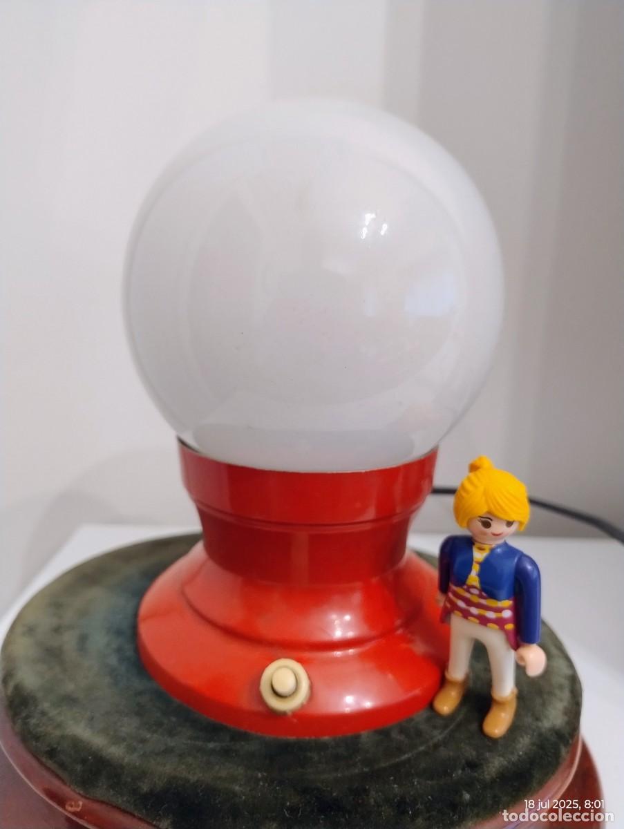 Vintage: LAMPARA MESA STYLE SPACE AGE BASE ROJA OPALINA BLANCA - Foto 1