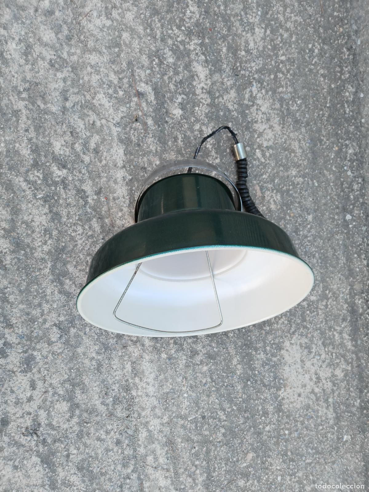 Vintage: lampara vintage verde de metal - Foto 6