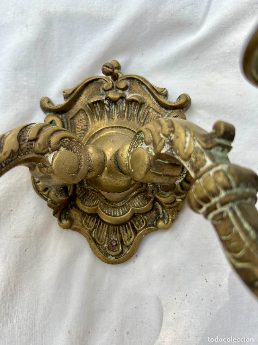 Vintage: Apliques en candelabro de bronce - Foto 4