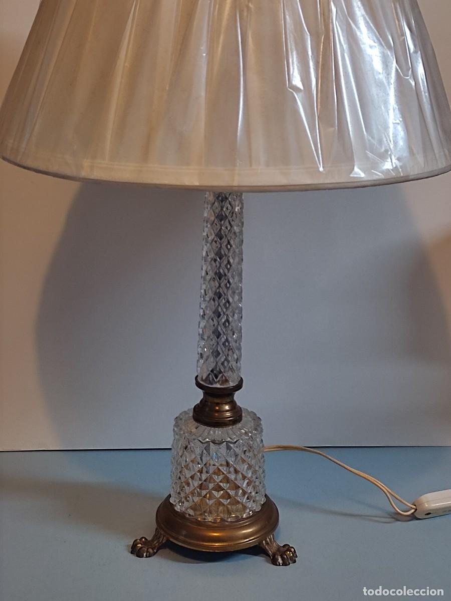 Vintage: L&aacute;mpara de cristal y base de lat&oacute;n antigua - Foto 1