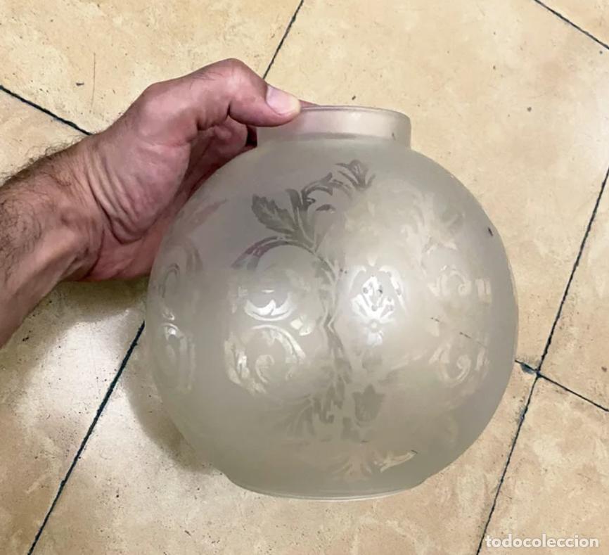 Vintage: Globo de lampara de cristal opalina - Foto 1