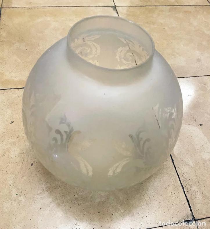 Vintage: Globo de lampara de cristal opalina - Foto 2