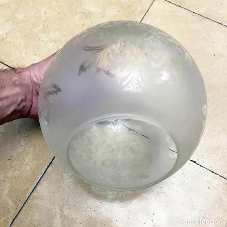 Vintage: Globo de lampara de cristal opalina - Foto 3