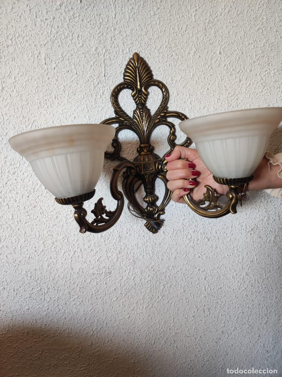 Vintage: Candelabro y aplique de bronce - Foto 2