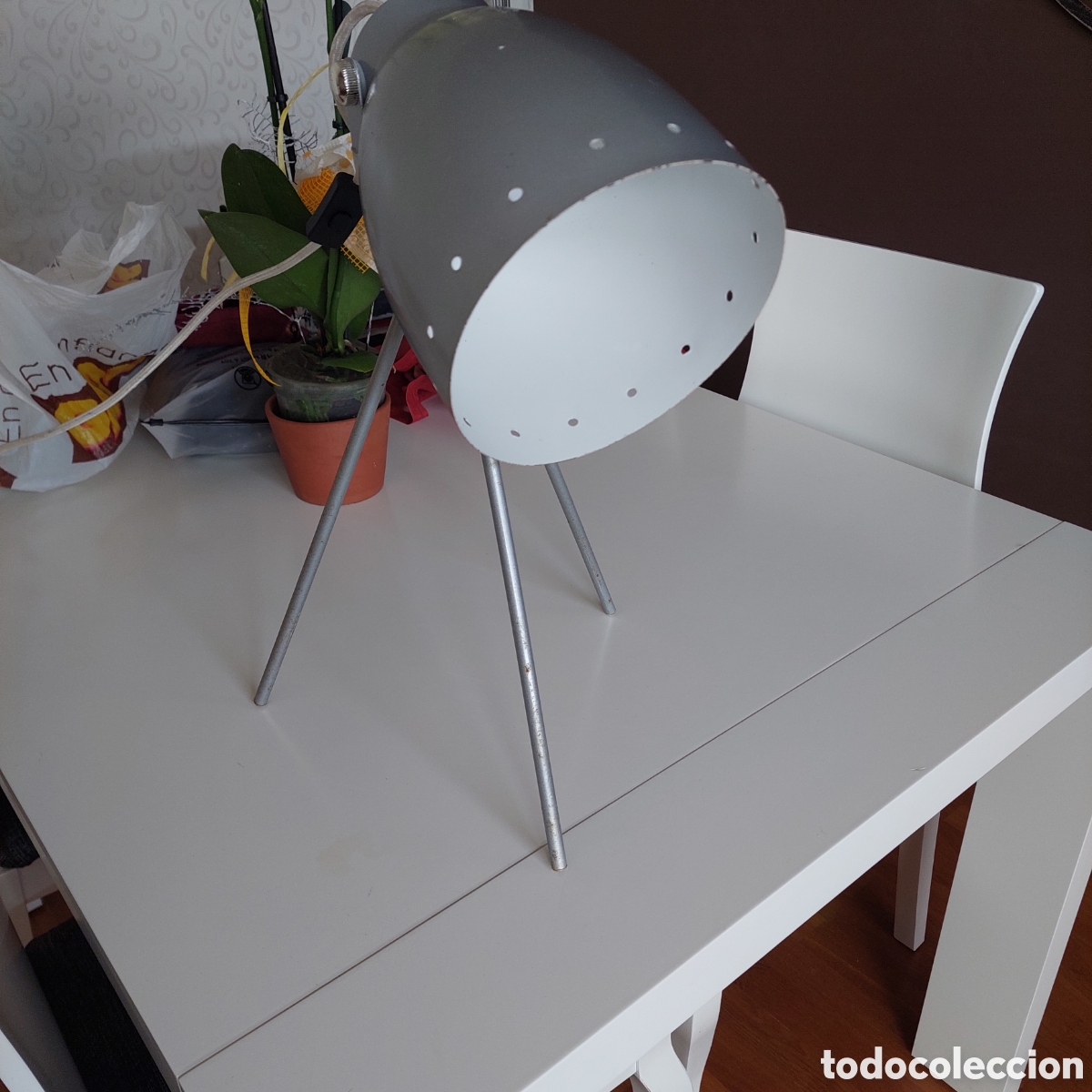 Vintage: Lampara de mesa 3 patas - Foto 2