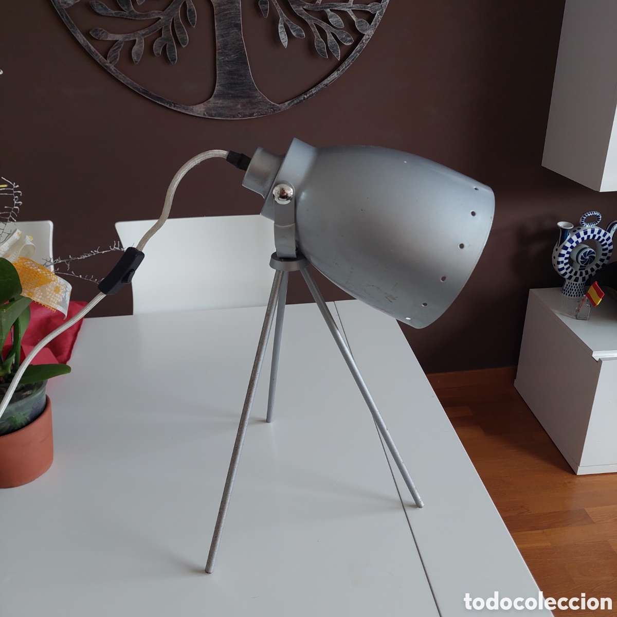 Vintage: Lampara de mesa 3 patas - Foto 1