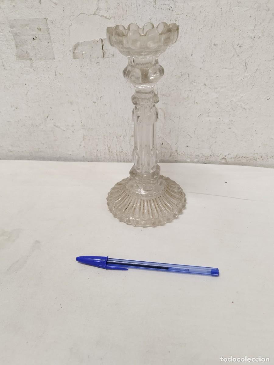 Vintage: Antiguo candelabro de cristal trabajado. - Foto 2