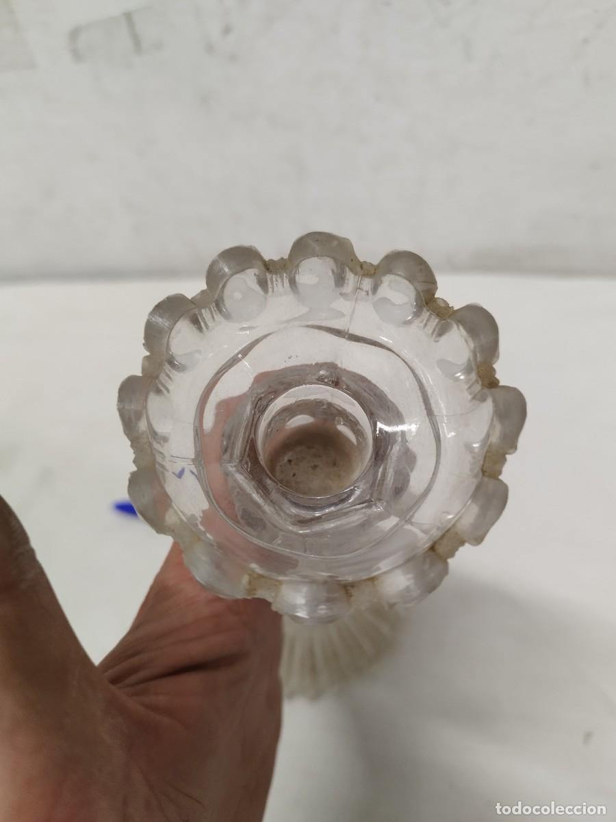 Vintage: Antiguo candelabro de cristal trabajado. - Foto 6