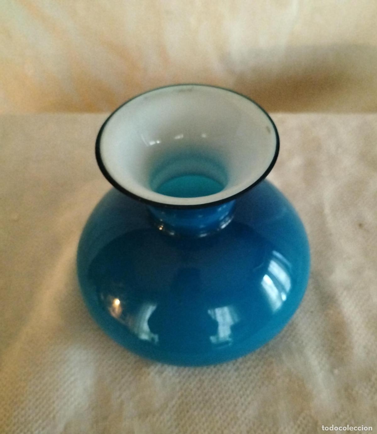 Vintage: TULIPAS DE OPALINA AZUL. - Foto 2