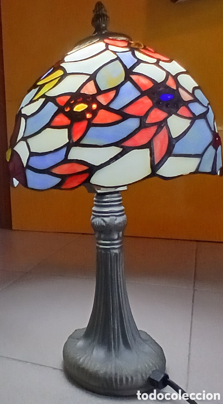 Vintage: L&aacute;mpara de mesa con cristales opalinos - Foto 1