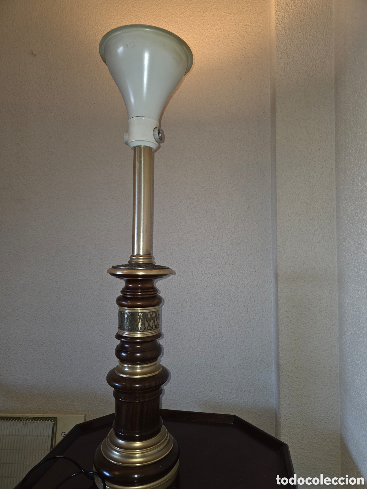 Vintage: L&aacute;mpara madera y bronce - Foto 2