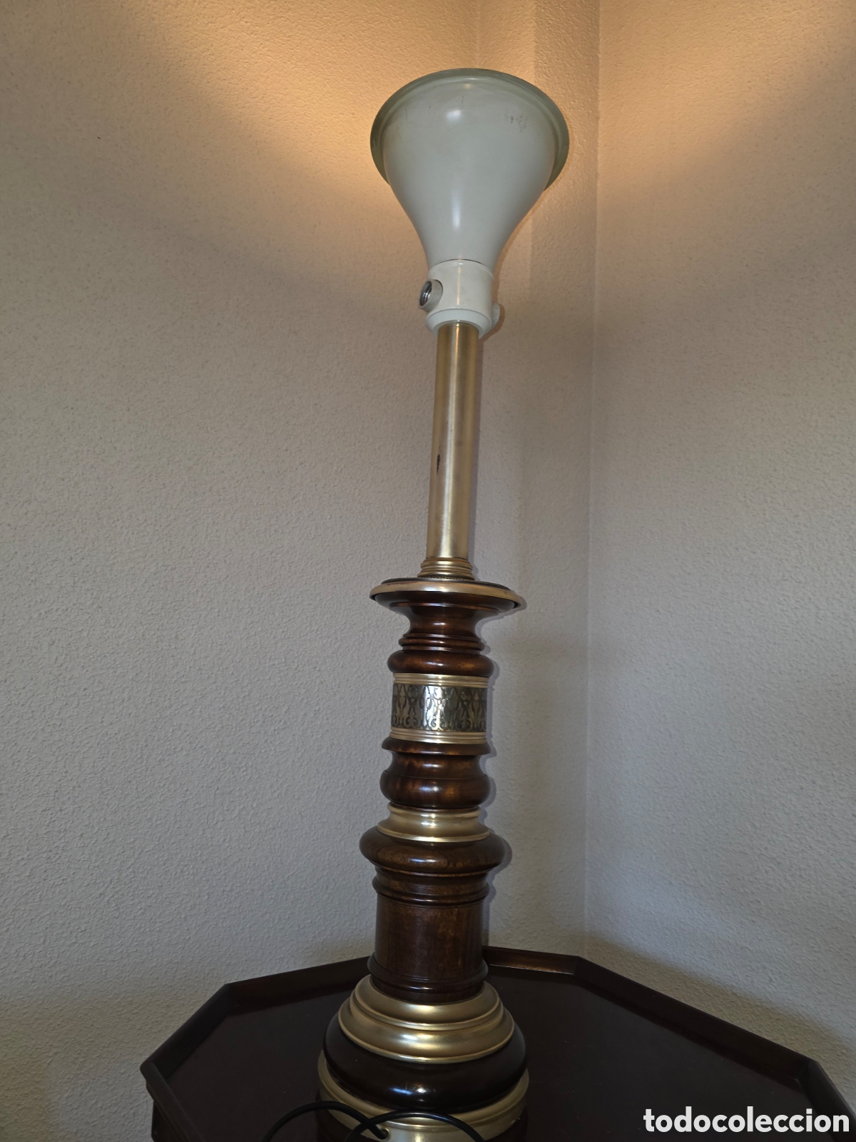 Vintage: L&aacute;mpara madera y bronce - Foto 3
