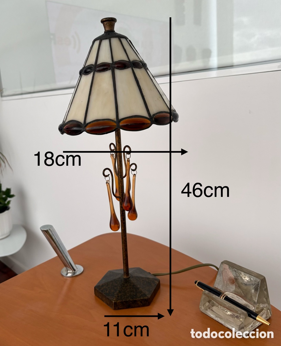 Vintage: L&aacute;mpara de mesa estilo victoriano con vitrales - Foto 2