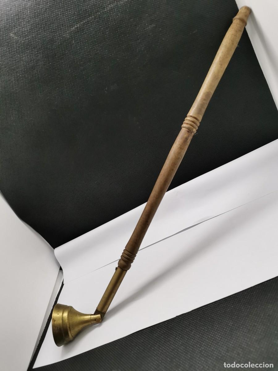 Vintage: APAGAVELAS ANTIGUO - BRONCE-MADERA. - Foto 1