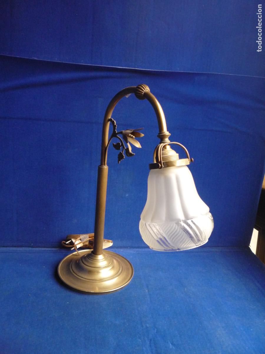 Vintage: LAMPARA SOBREMESA BRONCE CON TULIPA - Foto 2