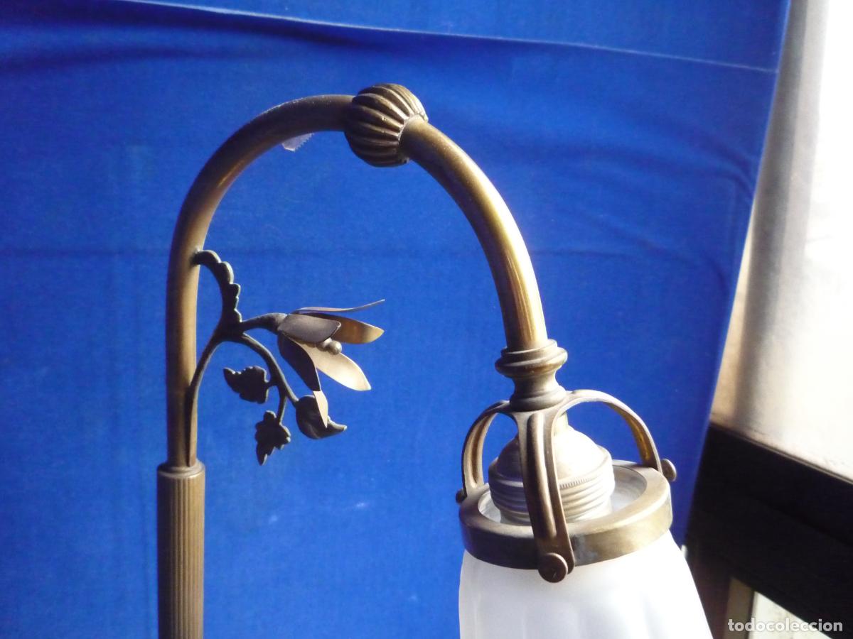 Vintage: LAMPARA SOBREMESA BRONCE CON TULIPA - Foto 3