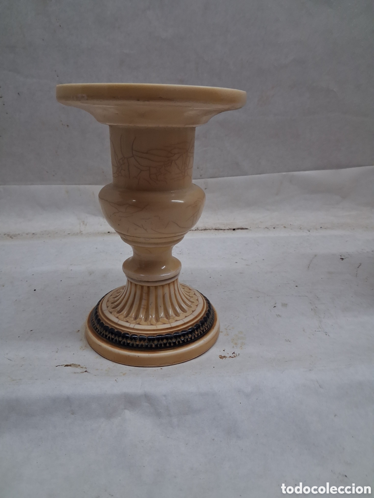 Vintage: Pareja candelabros resina - Foto 3