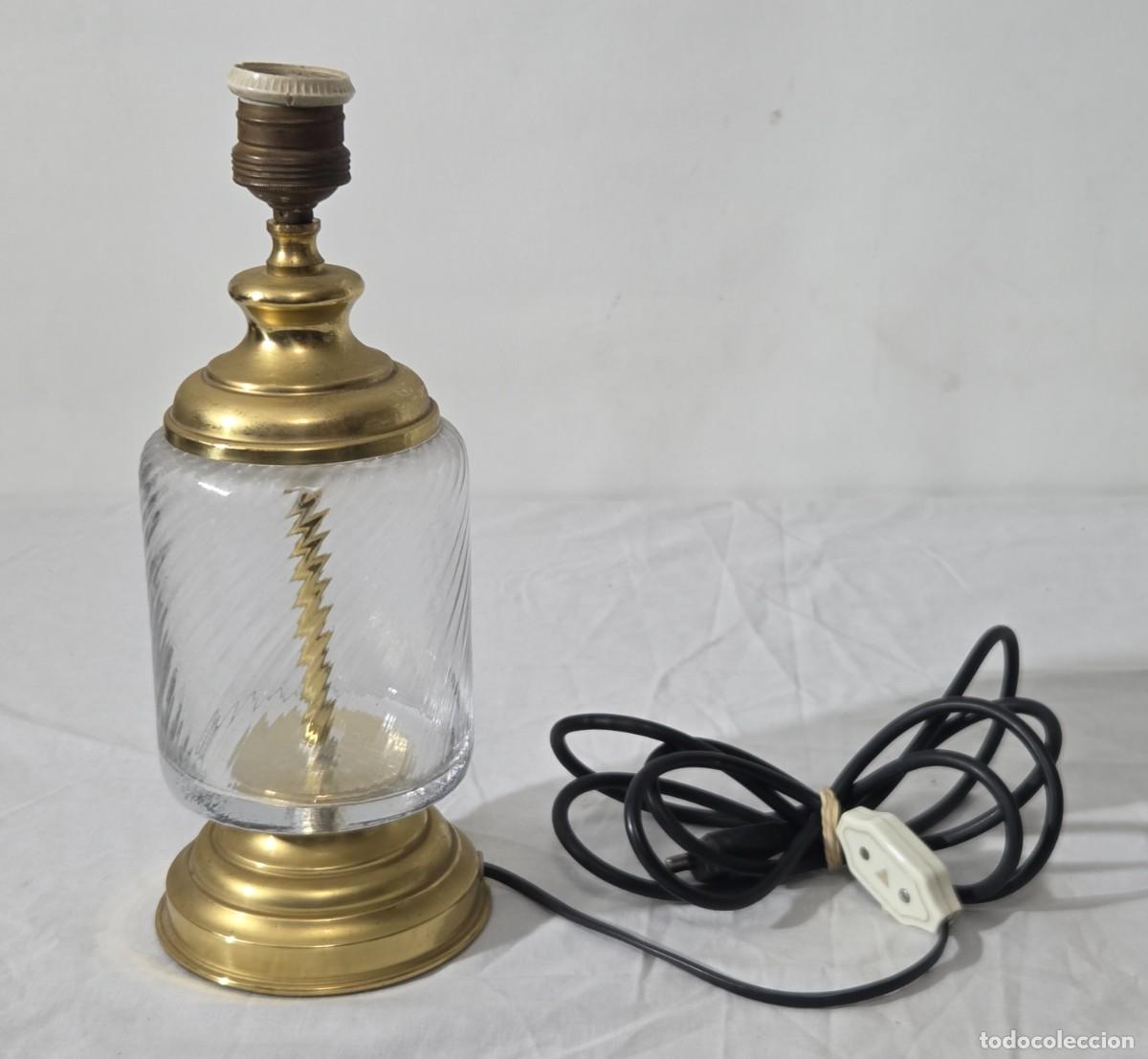 Vintage: Lampara de lat&oacute;n y vidrio, Funcionando - Foto 1