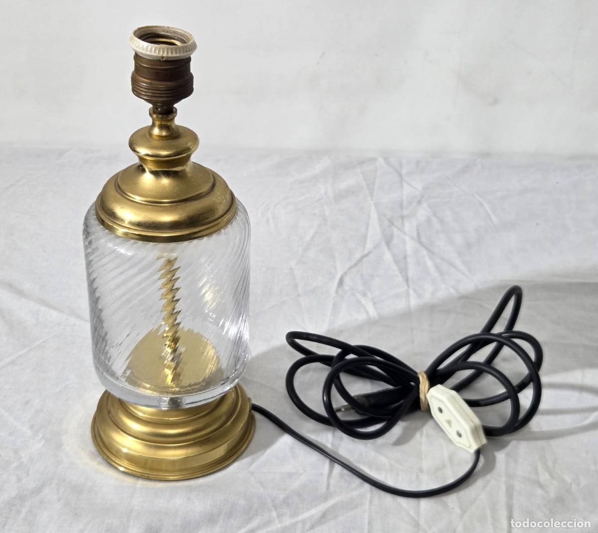 Vintage: Lampara de lat&oacute;n y vidrio, Funcionando - Foto 2