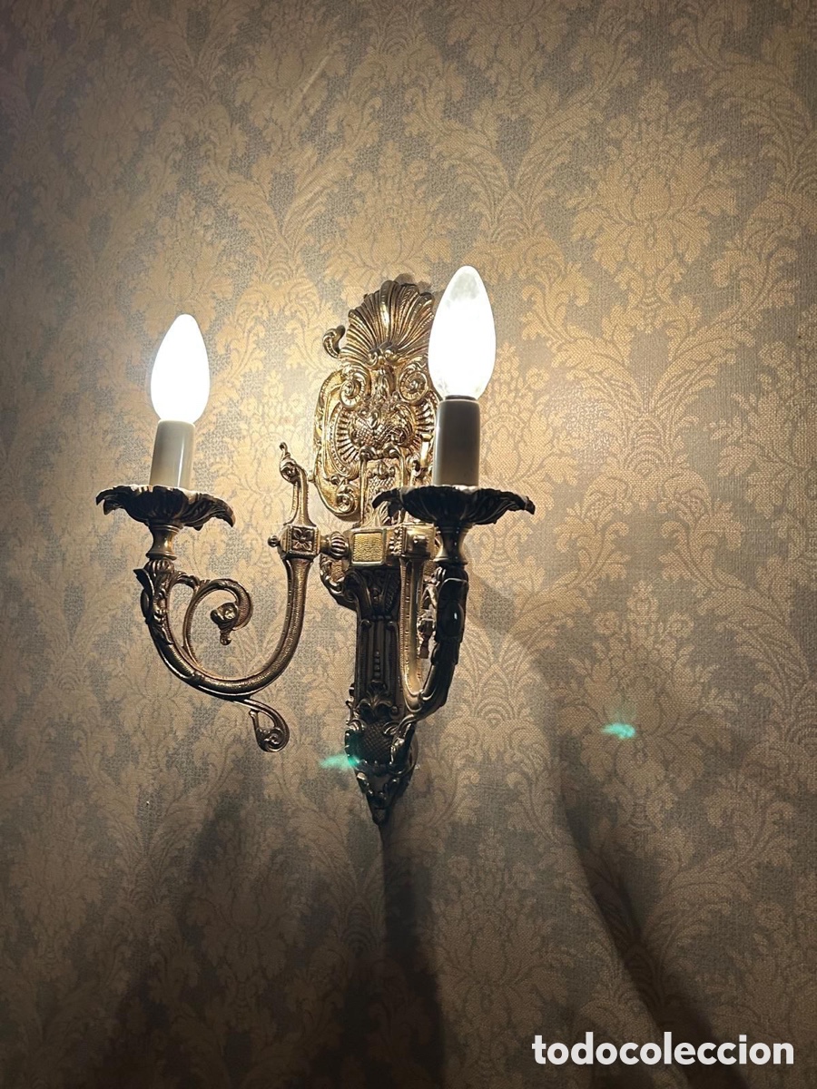 Vintage: Aplique de pared de bronce con dos luces tipo vela - Foto 1