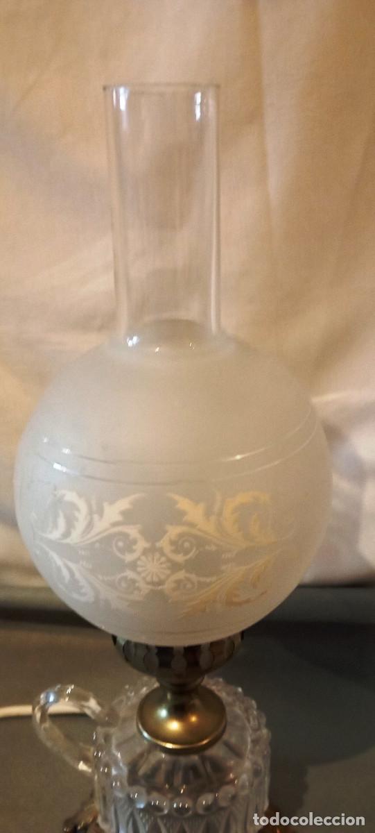 Vintage: L&aacute;mpara de aceite electrificada de vidrio y Bronce - Foto 4