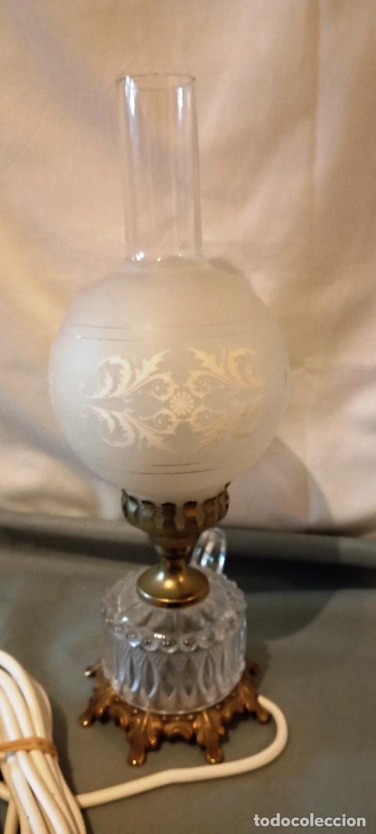 Vintage: L&aacute;mpara de aceite electrificada de vidrio y Bronce - Foto 9