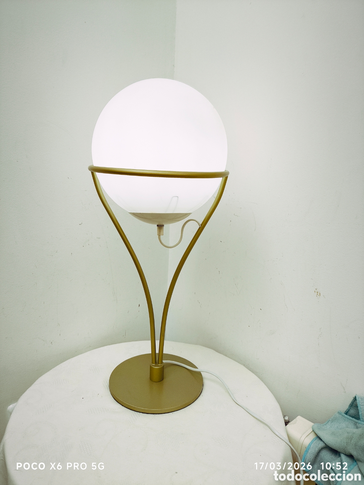 Vintage: L&aacute;mpara Retro Mesa Posmoderna Esfera Dorada - Foto 2