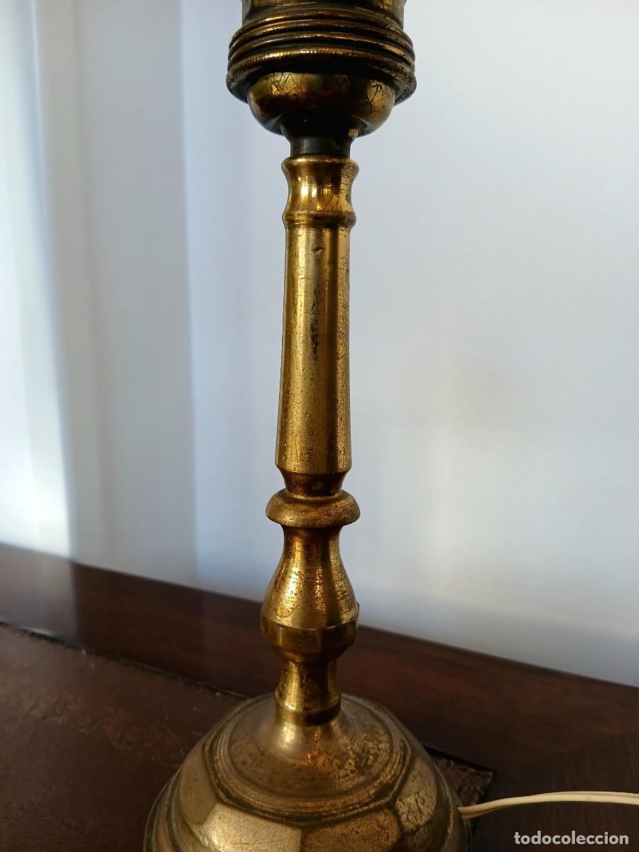 Vintage: LAMPARA DE MESA LAT&Oacute;N DORADO - Foto 2