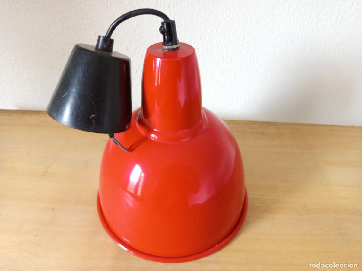 Vintage: L&aacute;mpara de techo roja.Vintage. - Foto 4