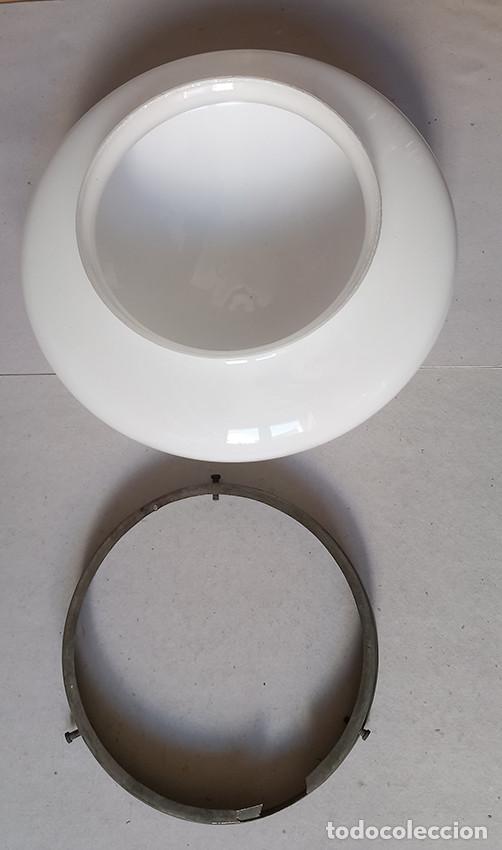 Vintage: L&aacute;mpara, tulipa, plaf&oacute;n opalina, di&aacute;metro 23 cm - Foto 5