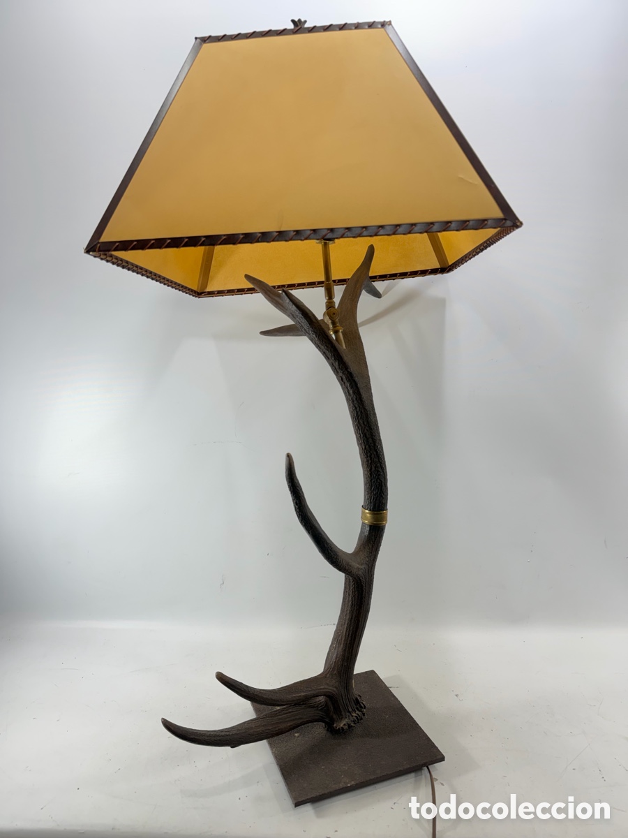 Vintage: L&aacute;mpara r&uacute;stica ARTEON asta de ciervo