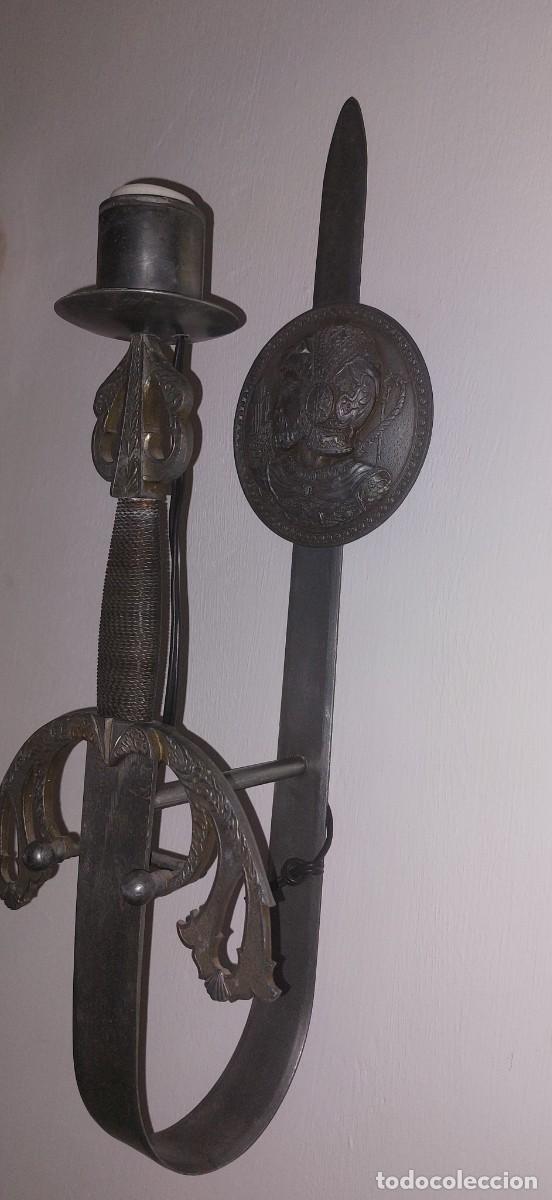 Vintage: Aplique de pared con forma de espada - Foto 3