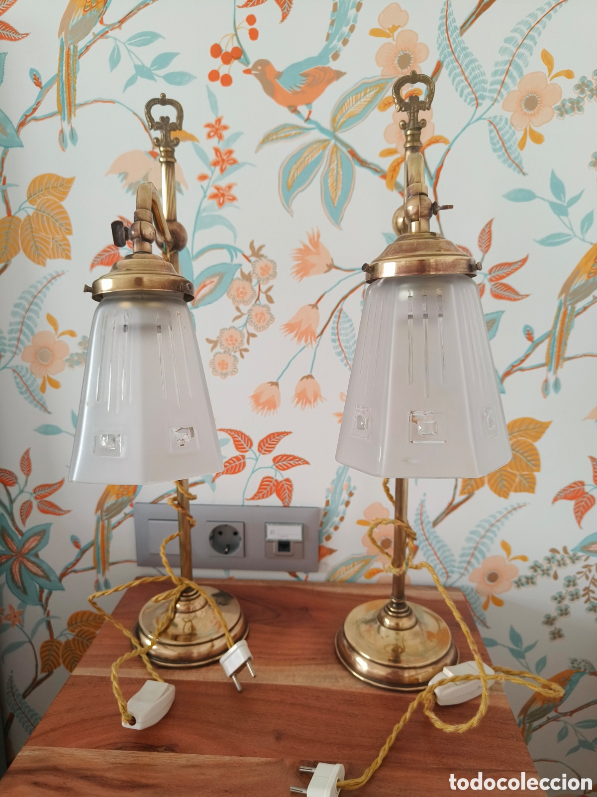 Vintage: Lamparas de lat&oacute;n y vidrio esmerilado