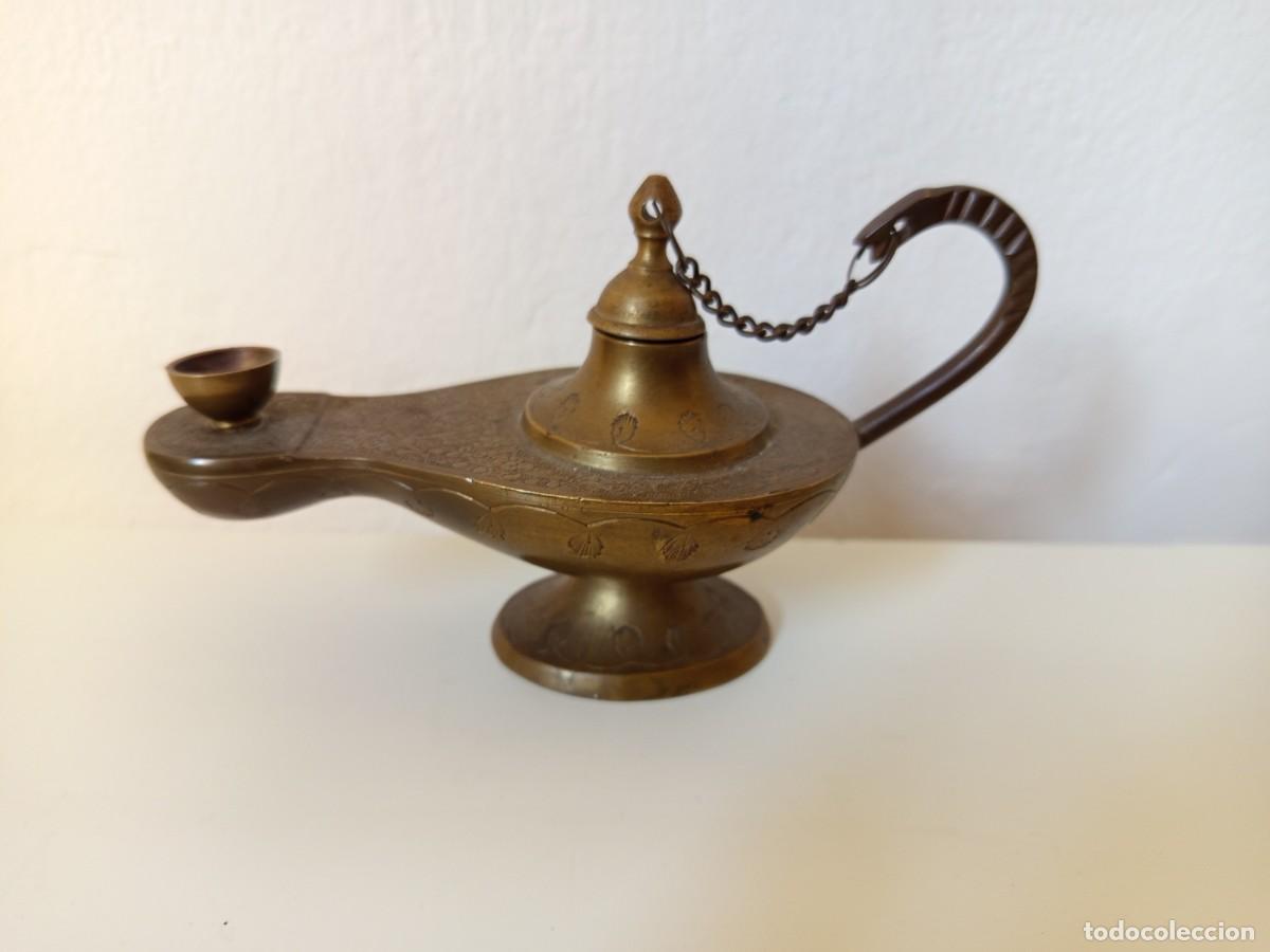 Vintage: Quemador de incienso estilo l&aacute;mpara del genio de Aladino de lat&oacute;n vintage India