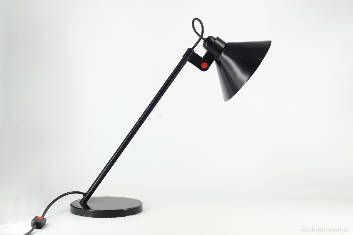Vintage: lampara sobremesa Blauet flexo articulado metal lacado negro Espa&ntilde;a a&ntilde;os 70