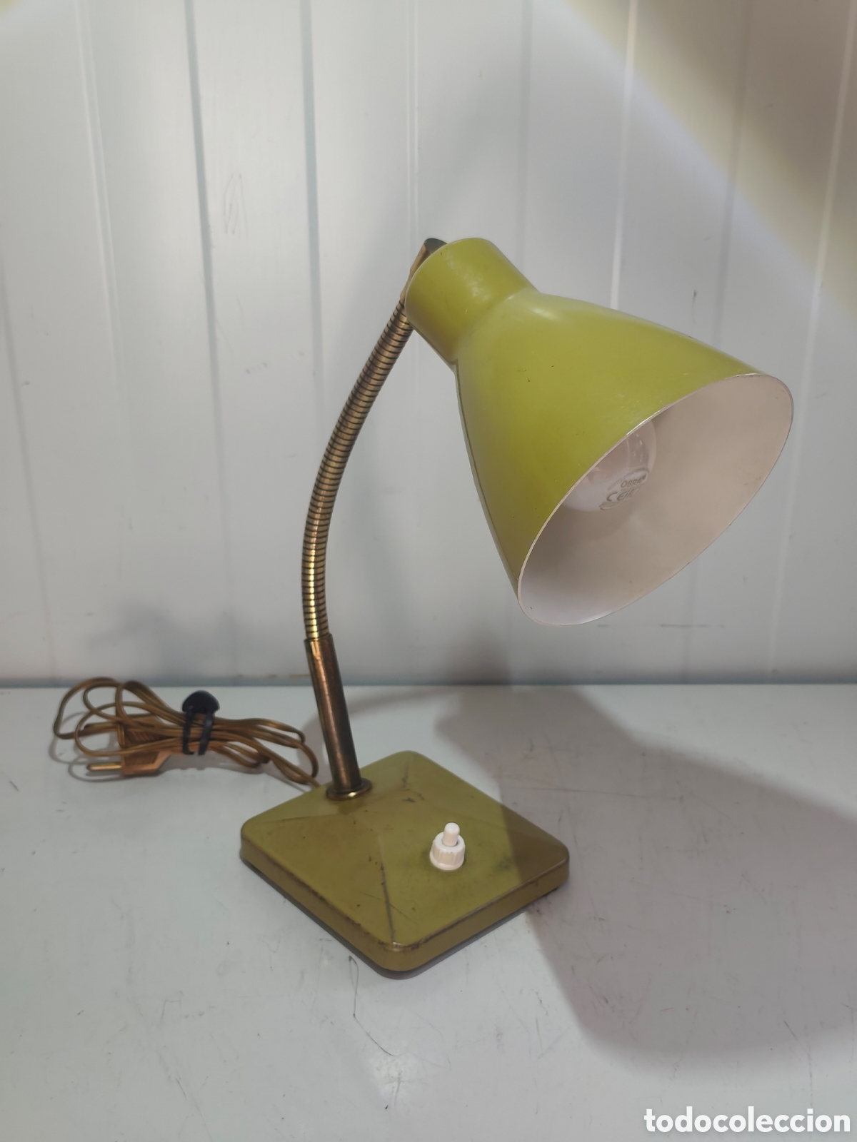 Vintage: Flexo Vintage A&ntilde;os 60/70 - L&aacute;mpara de Escritorio Industrial Verde Oliva