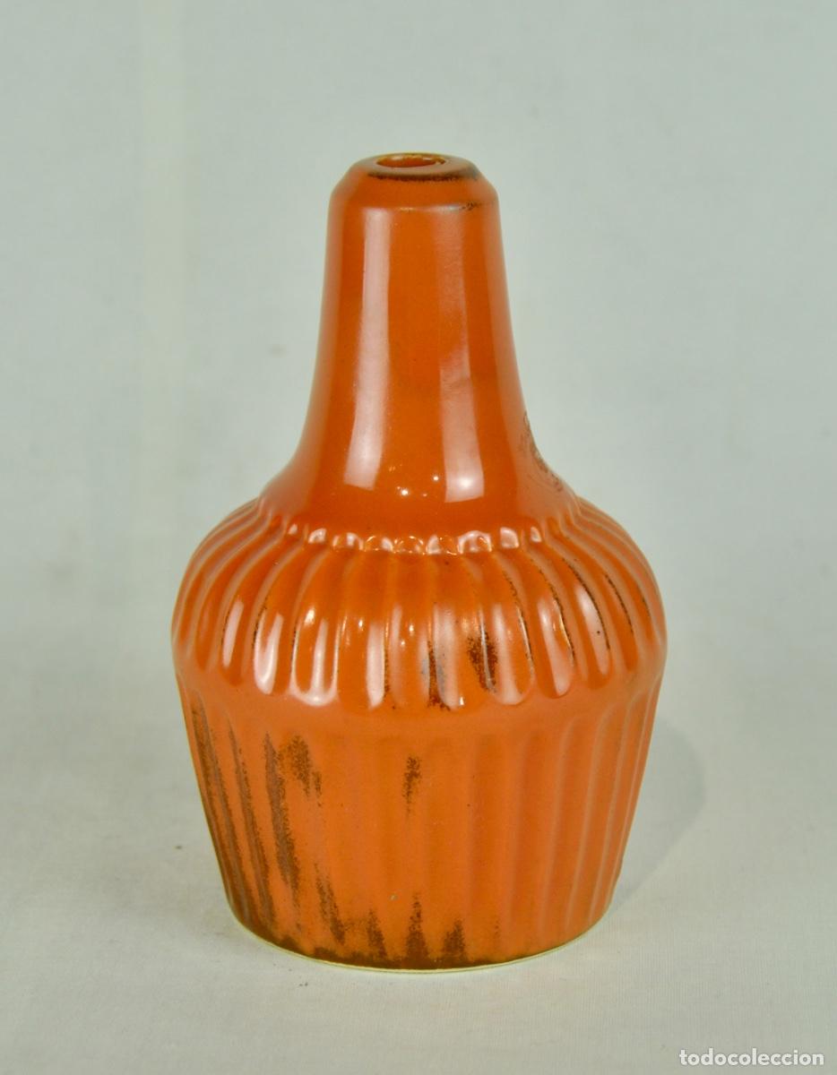 Vintage: Base para l&aacute;mpara de la marca portuguesa Secla color naranja