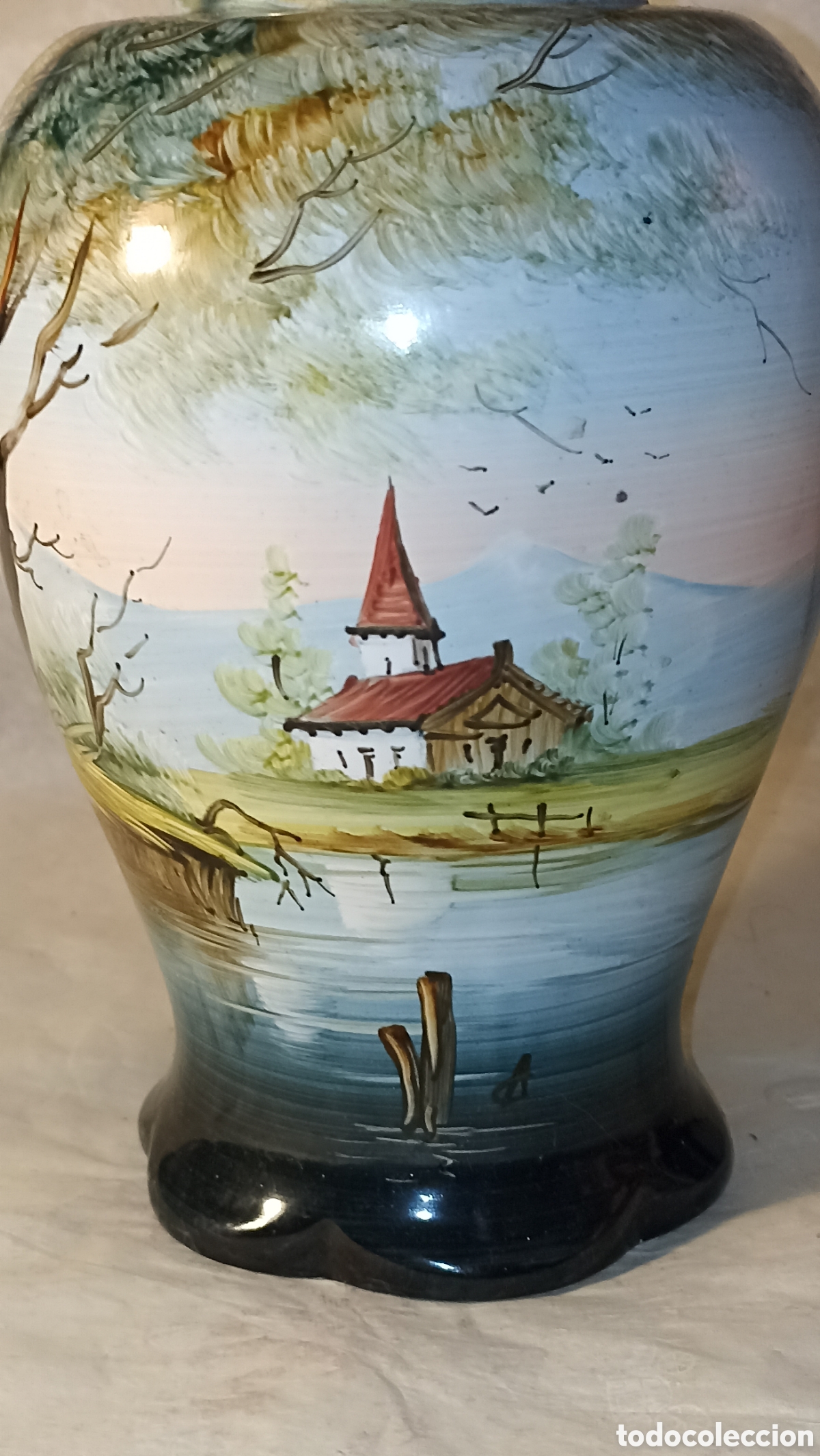 Vintage: L&aacute;mpara de Mesa Vintage - Cer&aacute;mica Pintada a Mano con Paisaje Alpino