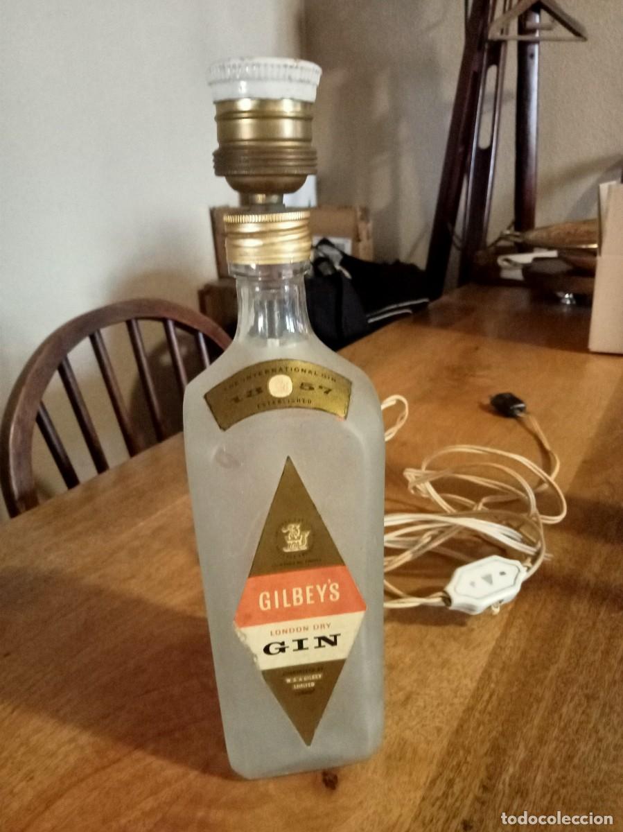 Vintage: ANTIGUA L&Aacute;MPARA DE BOTELLA GIN GILBEYS
