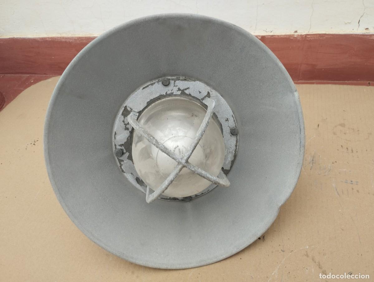 Vintage: Foco L&aacute;mpara antiguo industrial ign&iacute;fugo a&ntilde;os 70
