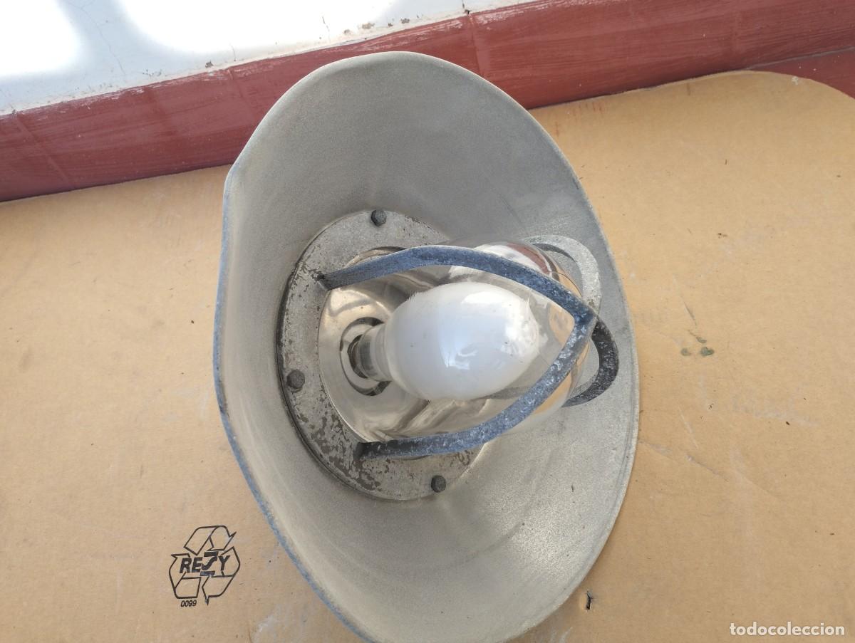 Vintage: Foco L&aacute;mpara antiguo industrial ign&iacute;fugo a&ntilde;os 70