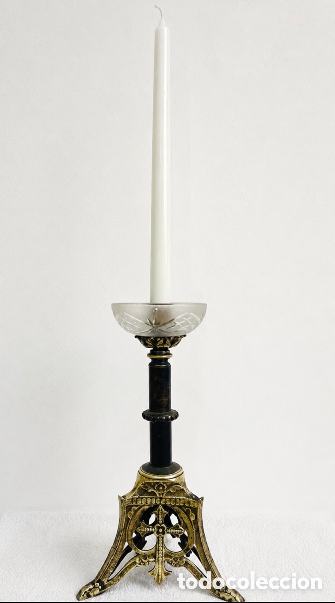 Vintage: Candelabro de lat&oacute;n Franc&eacute;s con plato de cristal y Cruz