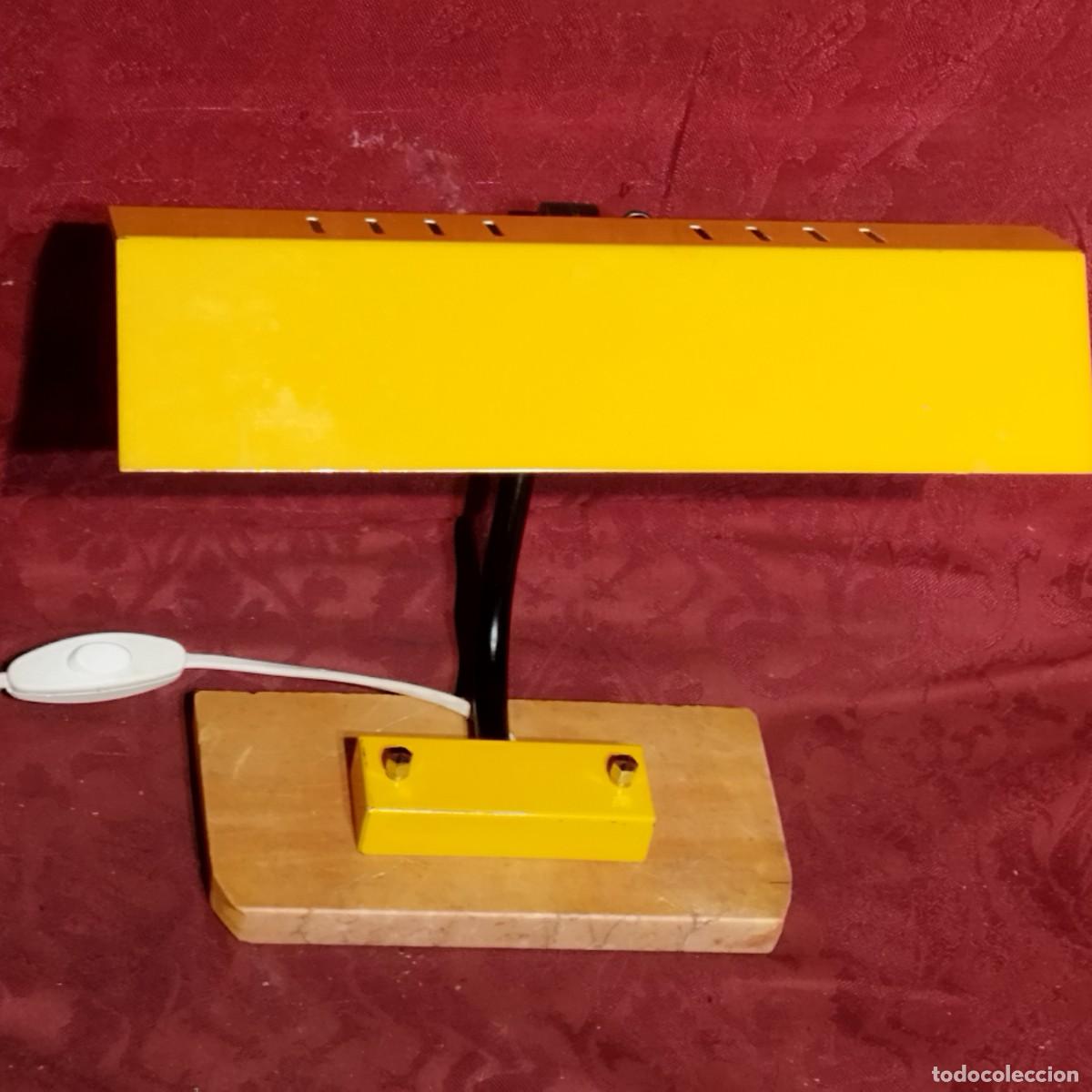 Vintage: LAMPARA ESCRITORIO DISE&Ntilde;O INDUSTRIAL MID CENTURY - AMARILLO - MARMOL IDEAL CON DECORACION NORDICA -